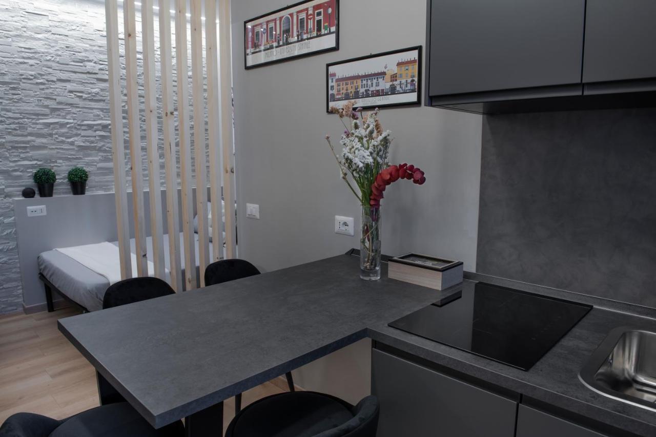 Super Modern And Design Apartment, A Due Passi Dai Navigli Milan Exterior photo